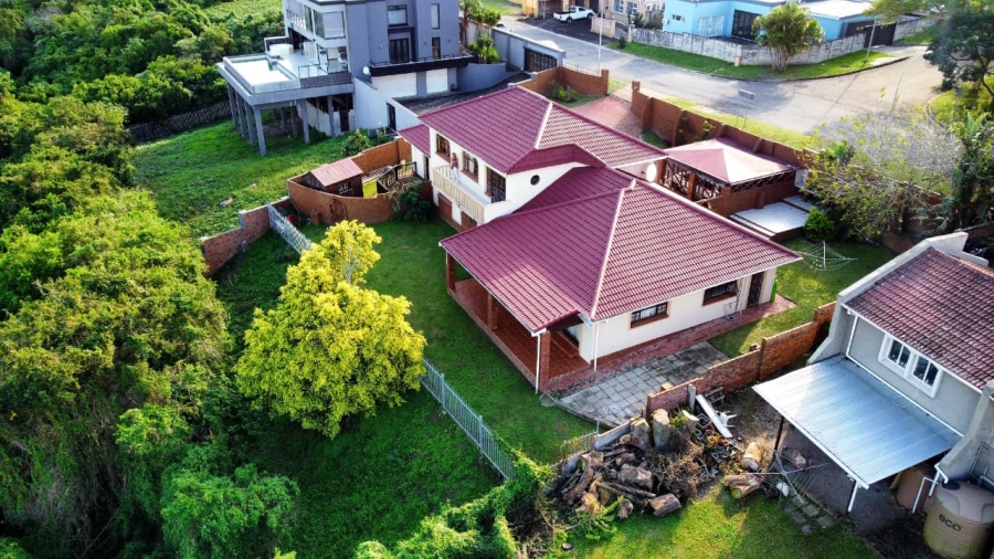 6 Bedroom Property for Sale in Baysville Eastern Cape